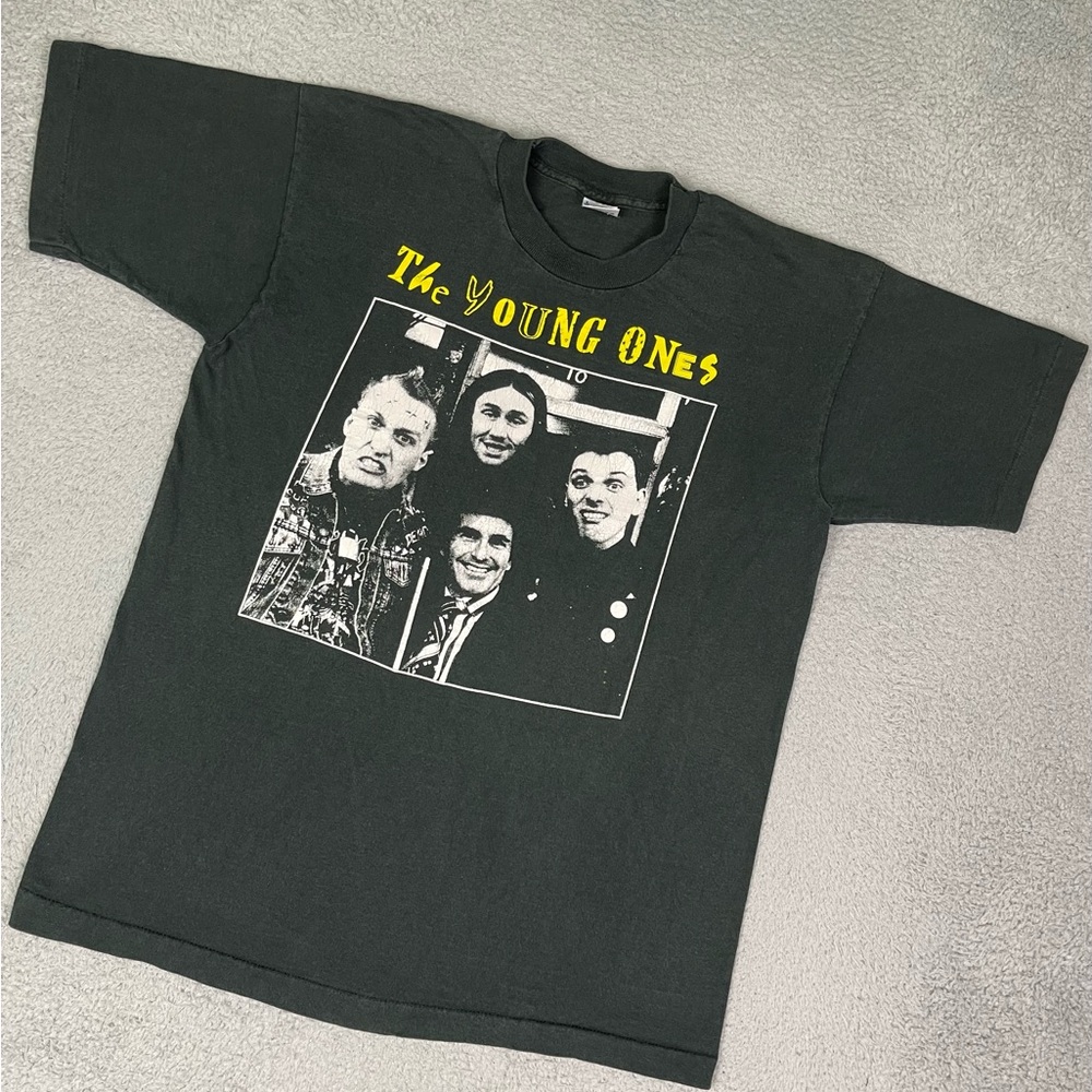 Vintage 90s the young ones T-shirt